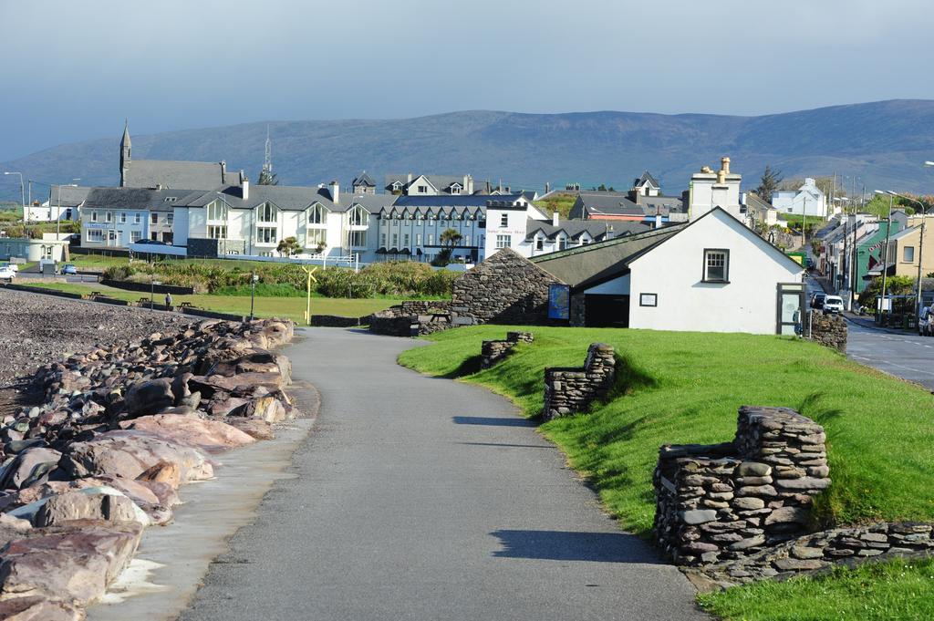 Butler Arms Hotel Waterville Exterior photo